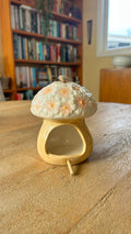 Daisy Bird Feeder